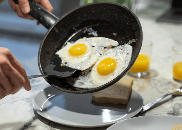 Tutorial de como fritar um ovo